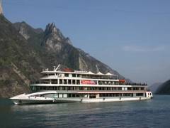 武漢到宜昌旅游，推薦長江三峽游船一日游，游三峽，看三峽大壩