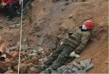 2020年武汉疫情下感人的瞬间