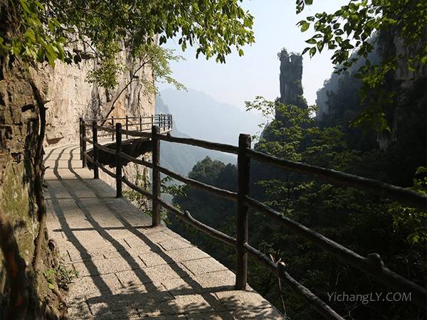 宜昌【清江方山】玻璃栈道一日游，湖北的张家界三峡的九寨沟图2
