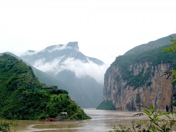 阳光下的长江三峡 宜昌到重庆坐船票预订 观三峡二日游船票图3