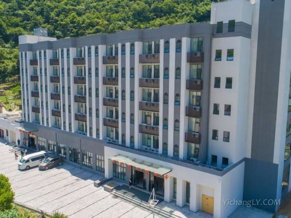 五峰假日酒店图1