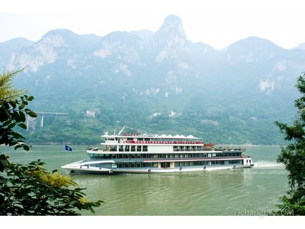 2022宜昌三峡坐船半日游