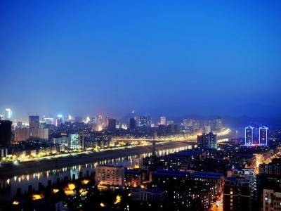 宜昌长江夜游发班时间是几点，在哪里坐船？