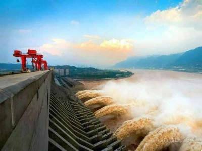 三峡大坝水库向下游补水5亿立方