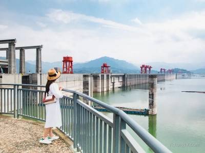 三峽大壩迎來今年第300萬位游客