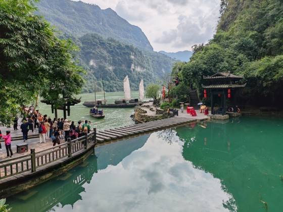 乘坐专线游船游玩三峡人家，坐船进三峡人家一日游图5