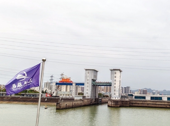 高考月特价!两坝一峡一日游【宜昌醉火爆的一日游线路,特价期间慰劳广大考生和家长】图5