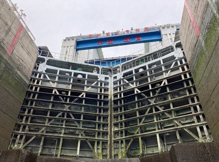 豪华游船两坝一峡半日游【船过葛洲坝船闸+西陵峡】图6