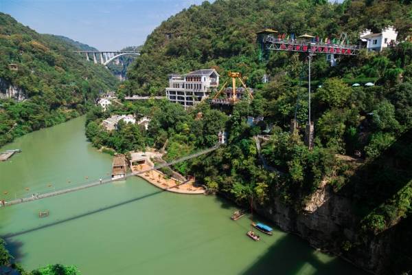 峡尽天开朝日出——人文经济视野下的宜昌实践