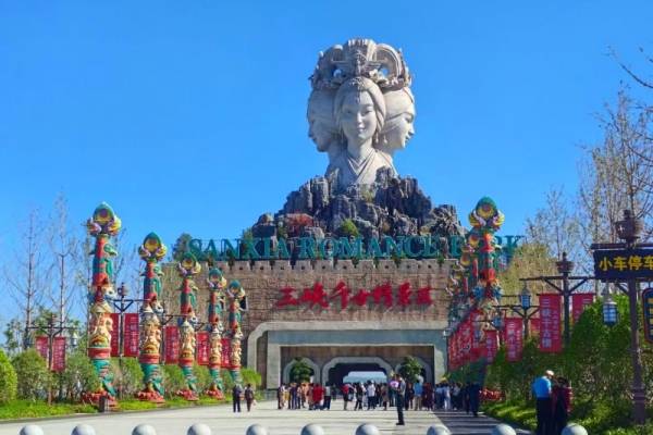 《三峡千古情》燃爆荆楚