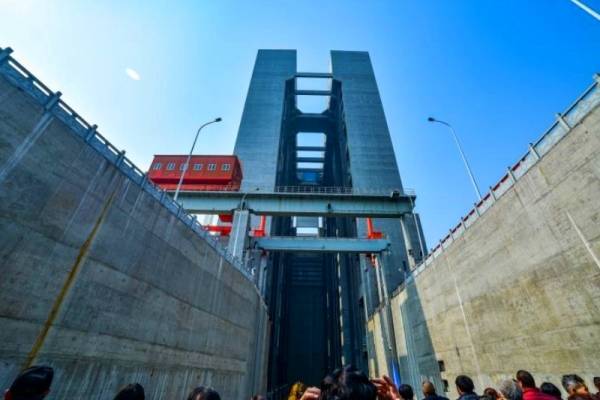 2024年通过旅客超50万人次 三峡升船机客运量创新高