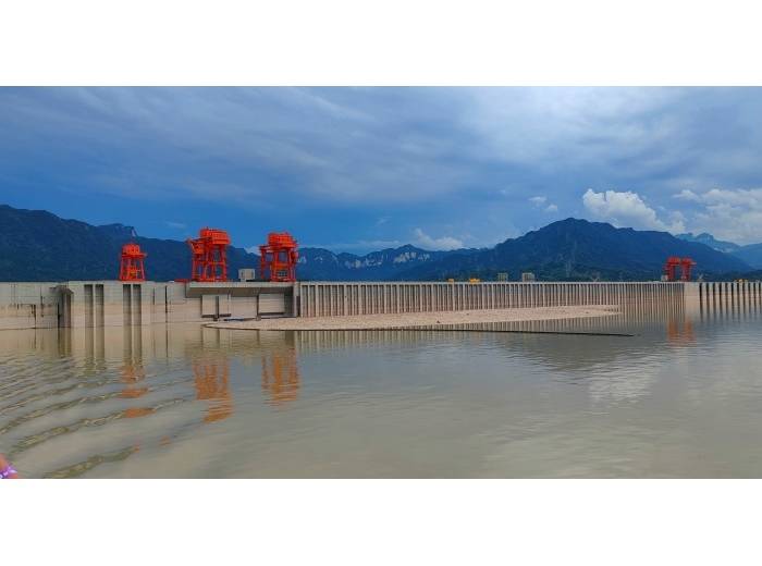 两坝一峡臻享全域游 和谐号游船带你一天畅游葛洲坝船闸、三峡大坝、三峡升船机图3