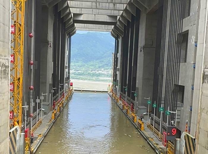 两坝一峡臻享全域游 和谐号游船带你一天畅游葛洲坝船闸、三峡大坝、三峡升船机图4