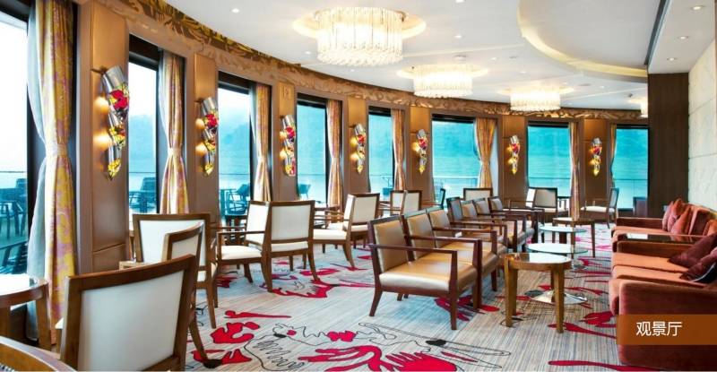 世纪传奇号游轮设施观景厅
