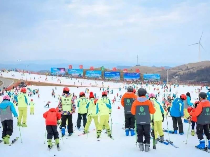 百里荒滑雪场1
