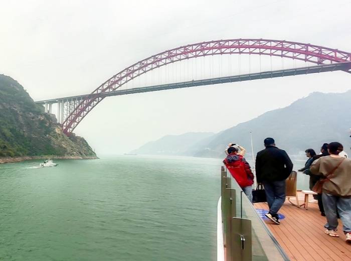 【三峡游船】宜昌-重庆上水总统七号邮轮提前预定有早鸟政策，来电有惊喜！图3