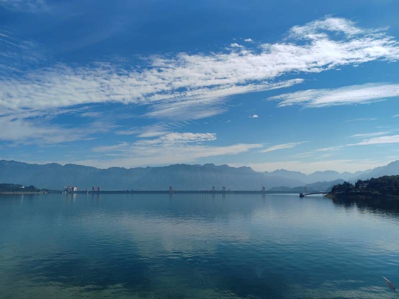 三峡大坝高峡出平湖
