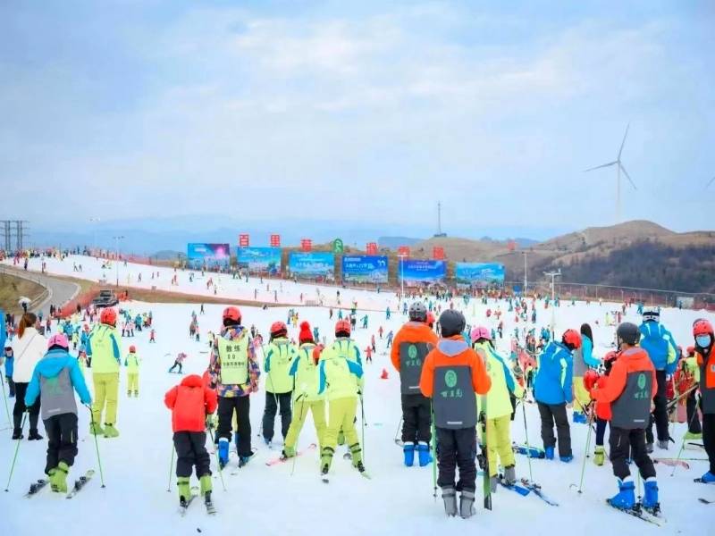 百里荒滑雪攻略