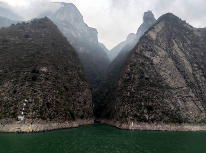 【三峡游船】乘黄金3号邮轮，赏三峡诗画风光，宜昌-重庆上水黄金3号邮轮船票预定，品质保证！图4