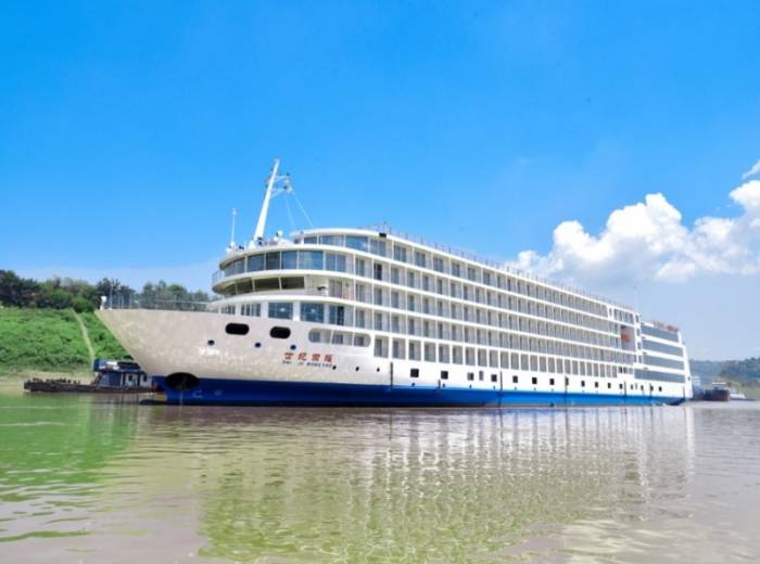三峡游轮世纪荣耀5日游具体行程 2025年宜昌到重庆五日游轮推荐图1