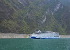 2025年长江发现/传说游轮宜昌到重庆5日 长江发现全揽三峡大坝/巫峡/神女峰/神女溪/瞿塘峡/丰都鬼城/阳台房/自助餐长江三峡豪华游轮宜昌到重庆游邮轮船票