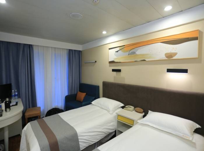 2025年长江发现/传说游轮宜昌到重庆5日 长江发现全揽三峡大坝/巫峡/神女峰/神女溪/瞿塘峡/丰都鬼城/阳台房/自助餐长江三峡豪华游轮宜昌到重庆游邮轮船票图4