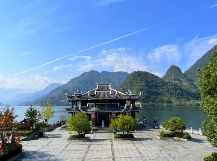 宜昌二日游跟团推荐，宜昌到三峡大坝、清江画廊两日游旅游线路安排图3