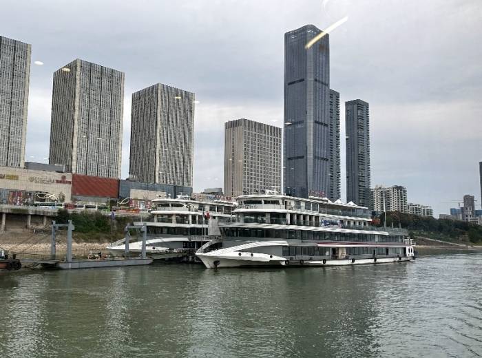 乘豪华游船过葛洲坝船闸览高峡出平湖【两坝一峡】一日游图4