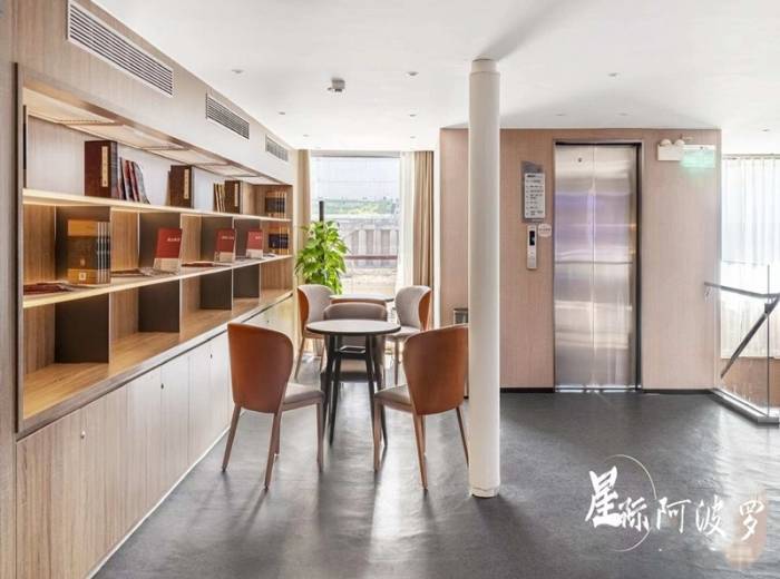 【星际阿波罗游船】游船重庆到宜昌4天3晚，甲板观星+峡谷探秘图2