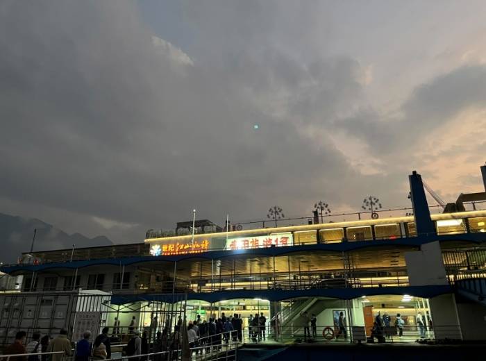 世纪江山如诗游轮介绍，宜昌到重庆奉节坐船一日游行程安排图4