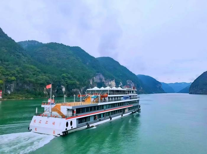 【两坝一峡一日游，感受国之重器与峡江风光】图3