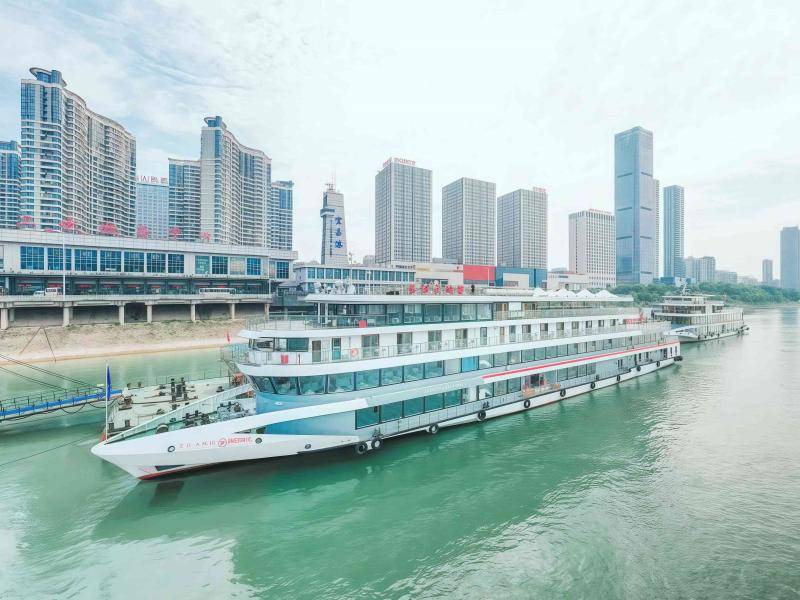 游船外观1_副本_副本