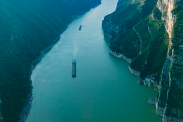 长江三峡一日游行程中经过的三峡，每个峡的观赏时间大概多久？