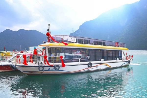 清江画廊登上人民日报|跟着人民日报游清江画廊