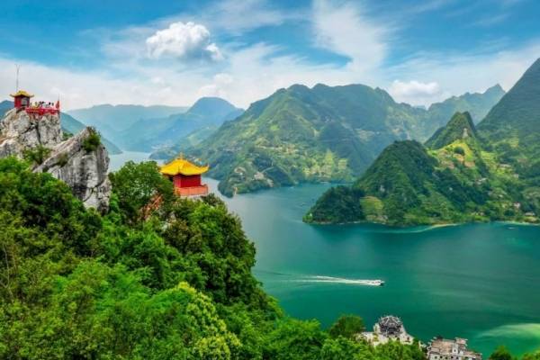 2025年4月30日清江画廊景区圣境游线路恢复开放