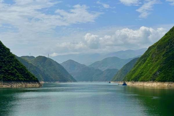 两坝一峡臻享全域游一日游全程需要多长时间