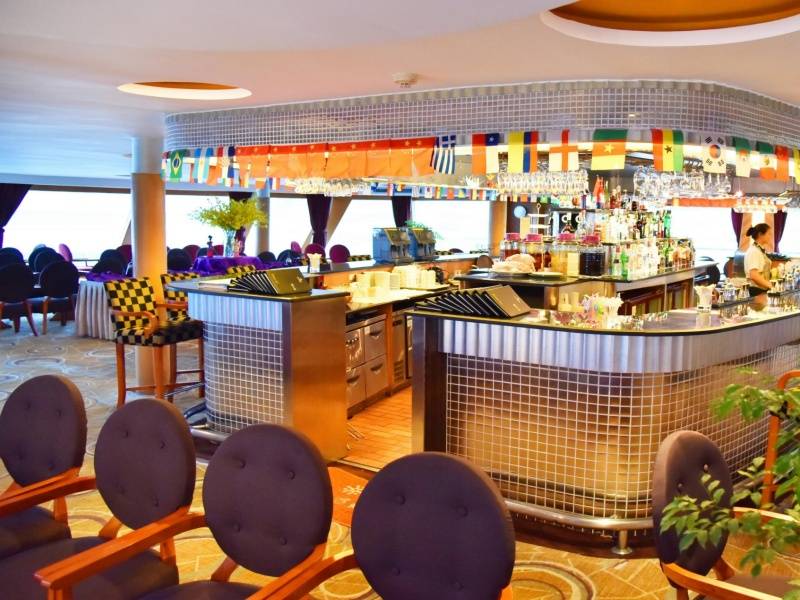 领航号游轮简介_6