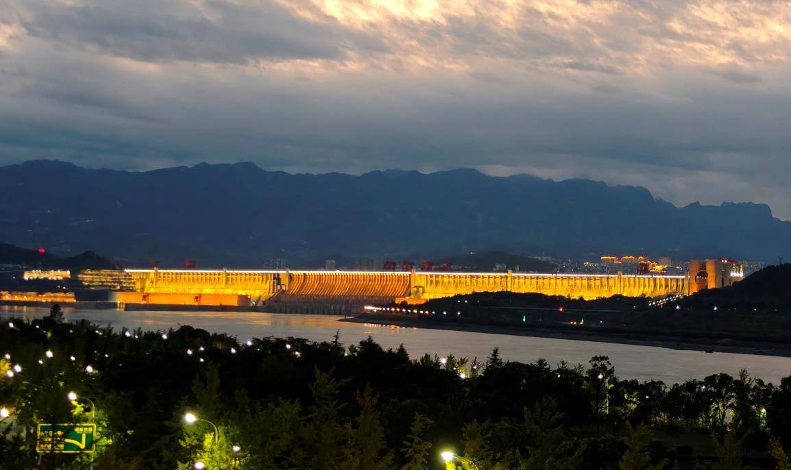 三峡大坝