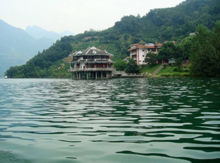 清江画廊一日游跟团价格，<含景区门票+往返船票>早班/东站班两班可选图2