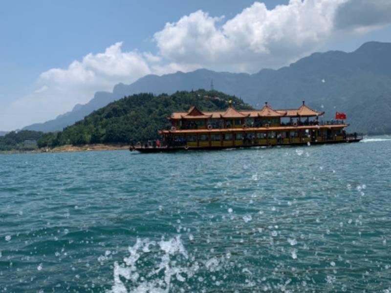 41bd632dgy1g5z3iuc2atj22c03407wi_副本