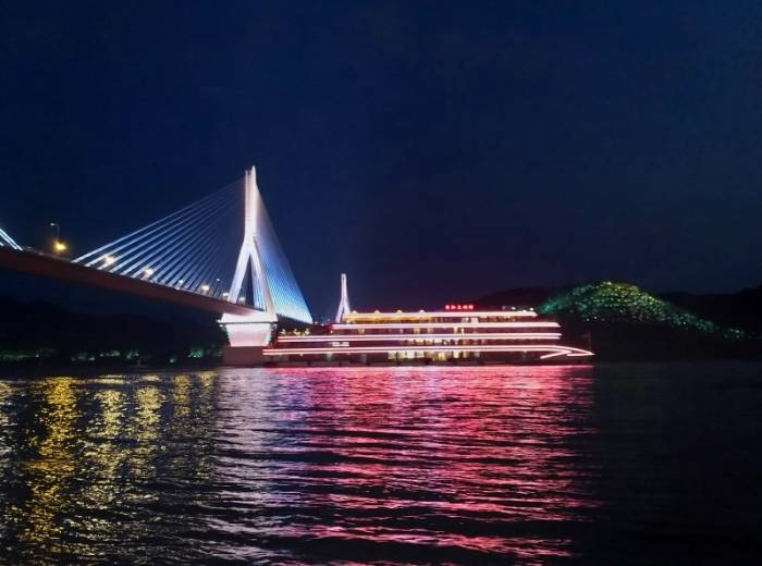 宜昌长江夜游船票预定_夜游长江三峡游轮预定_三峡游客中心船票预定图5
