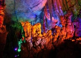 三峡大瀑布/金狮洞/情人泉/三峡人家全景二日游