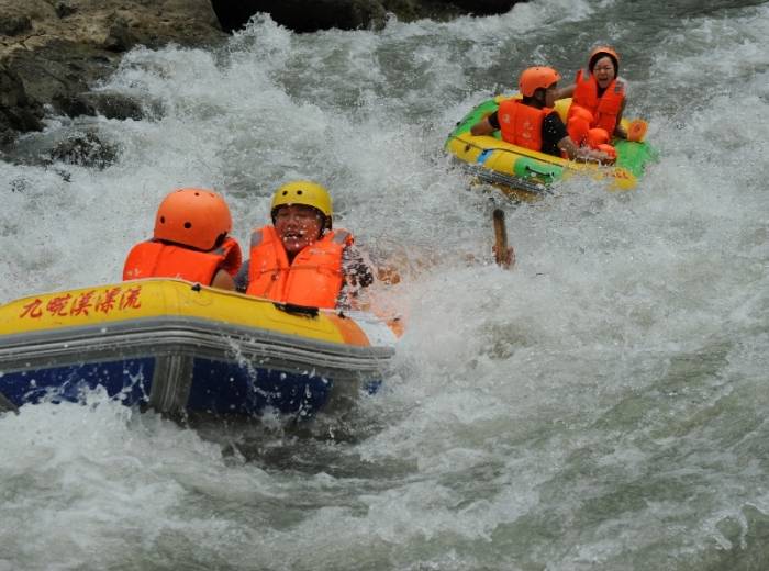 宜昌第一漂——九畹溪漂流，【在哪里坐车，哪里购票，多大的小孩可以漂】图2