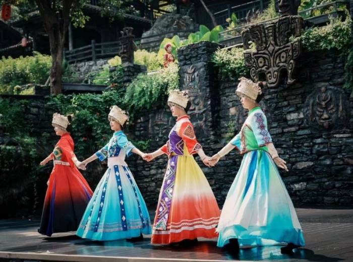 宜昌三峡大瀑布>三峡人家>三峡大坝二日游，456元玩转宜昌5A景区图2