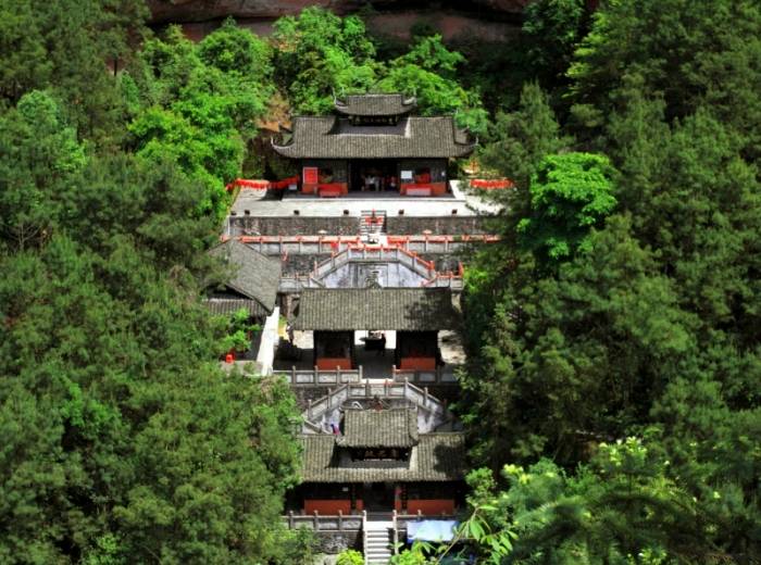 宜昌到恩施土司城·女儿城·屏山大峡谷·宣恩夜景·梭布垭三天两晚纯玩0购物团图4