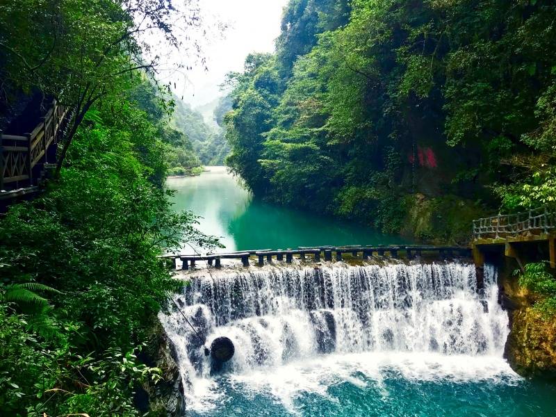 雨中千寻瀑（摄影：唐雪琴）_副本