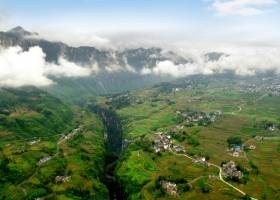 宜昌到恩施（土司城+恩施峡谷+地心谷+梭布垭）四天三晚纯玩0购物团