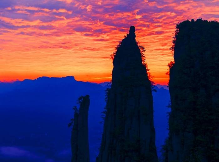 宜昌到恩施（土司城+恩施峡谷+地心谷+梭布垭）四天三晚纯玩0购物团图4