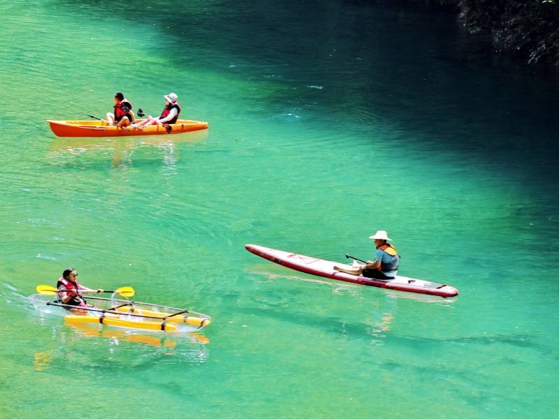 玻璃船、桨板、平台舟（摄影：唐雪琴）_副本