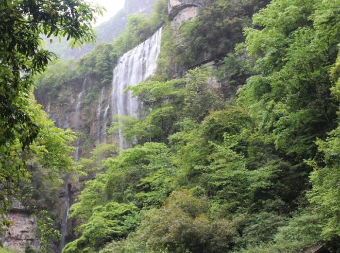 宜昌周边二日游热门推荐，<两坝一峡+三峡大瀑布全景二日游>行程时间轻松拿捏图3